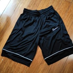 NIKE DRI fit shorts Men size S. Black